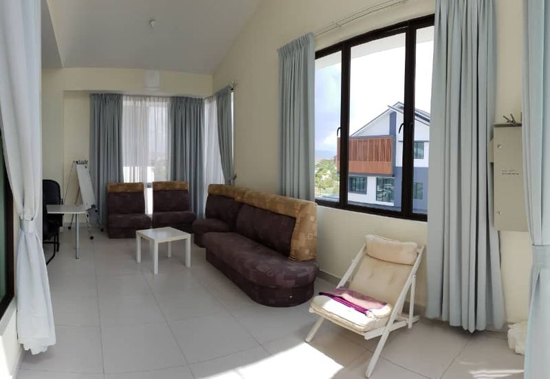 Corner Aster Grove Denai Alam