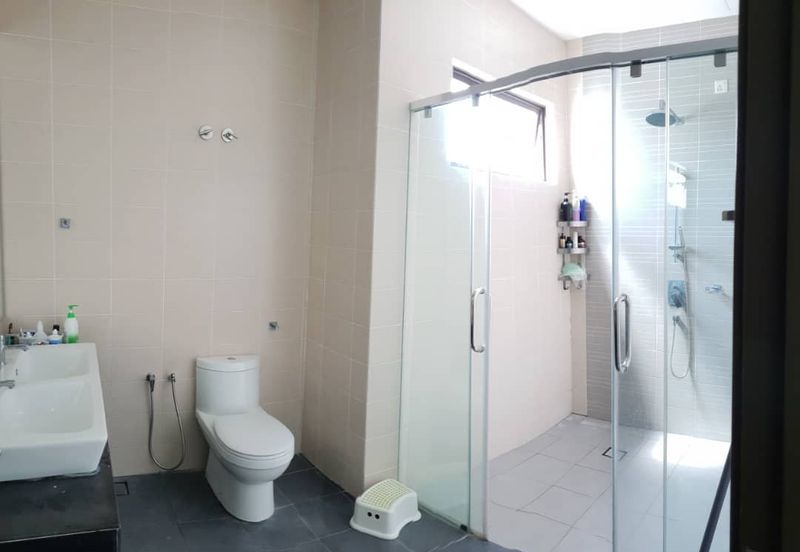 Corner Aster Grove Denai Alam