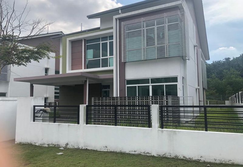 Bungalow Astellia Denai Alam Elmina