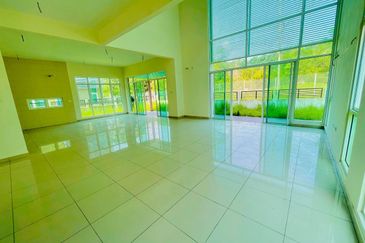 Bungalow Astellia Denai Alam Elmina