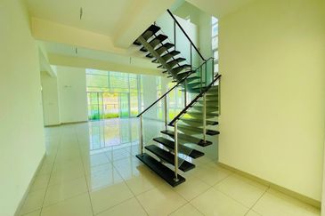 Bungalow Astellia Denai Alam Elmina