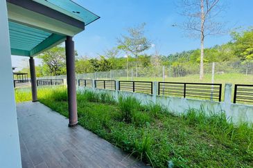 Bungalow Astellia Denai Alam Elmina