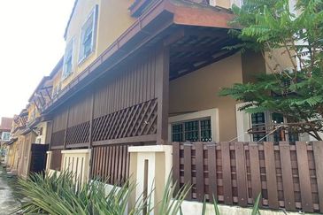 Superlink House End Lot Ixora