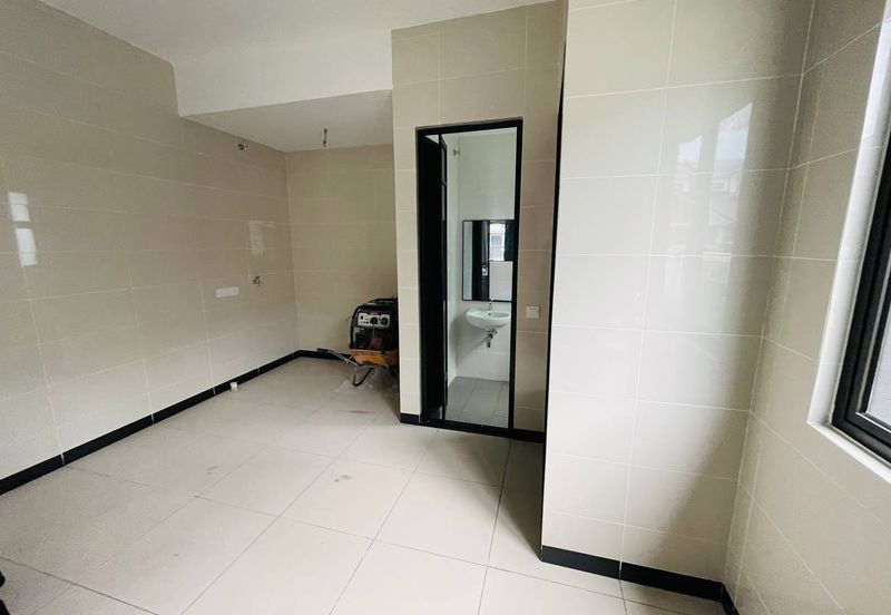 Hevea Elmina Gardens