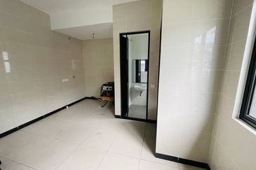 Hevea Elmina Gardens