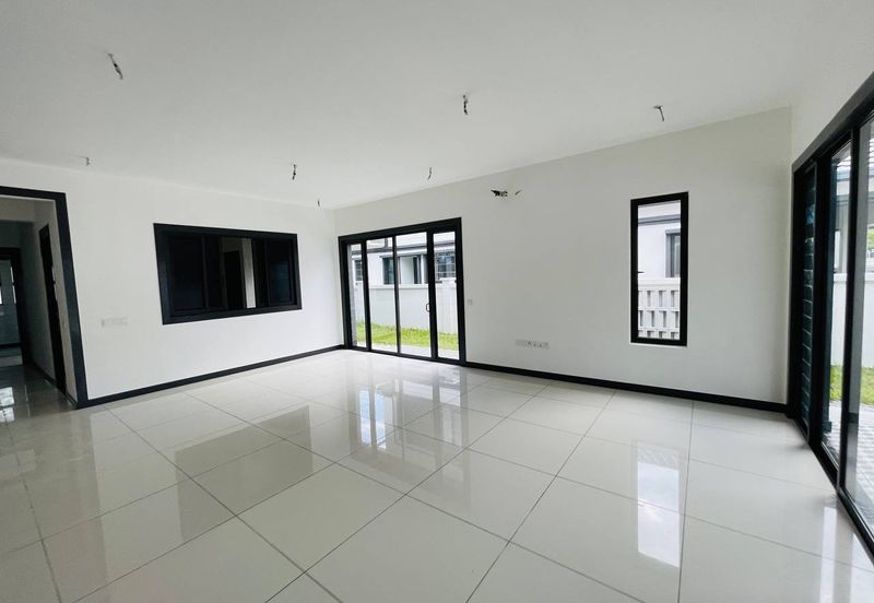 Hevea Elmina Gardens