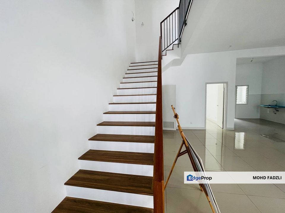 Seksyen U12 Shah Alam Double Storey New House Superlink, Selangor, Shah Alam