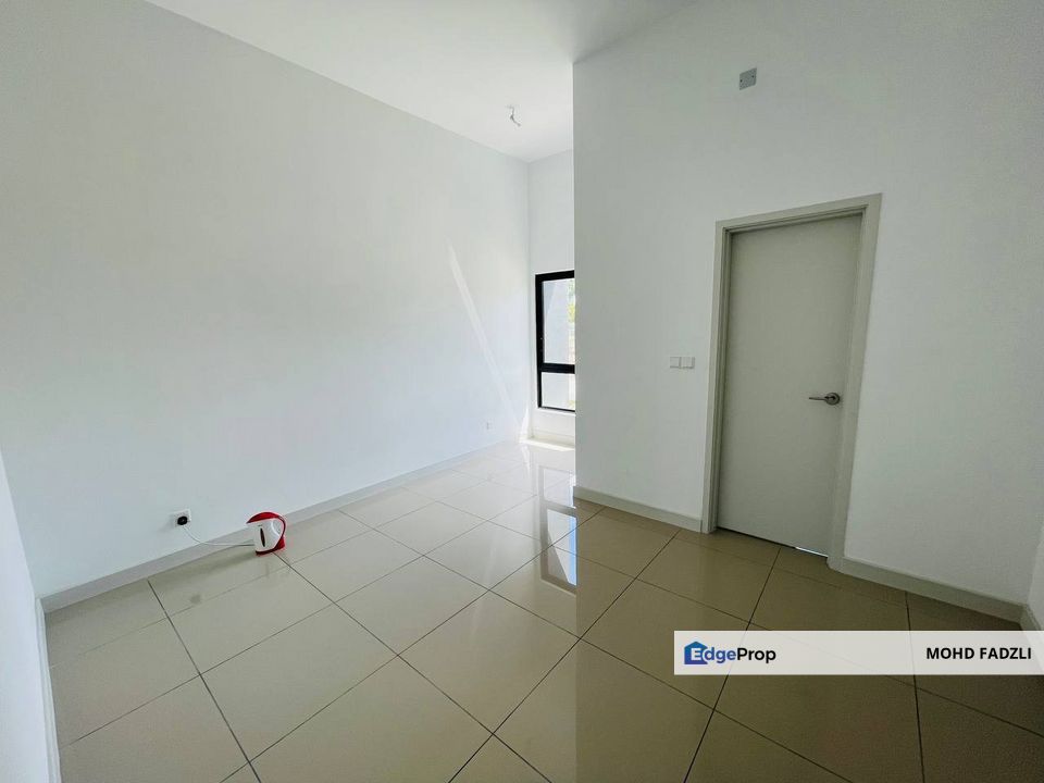 Seksyen U12 Shah Alam Double Storey New House Superlink, Selangor, Shah Alam