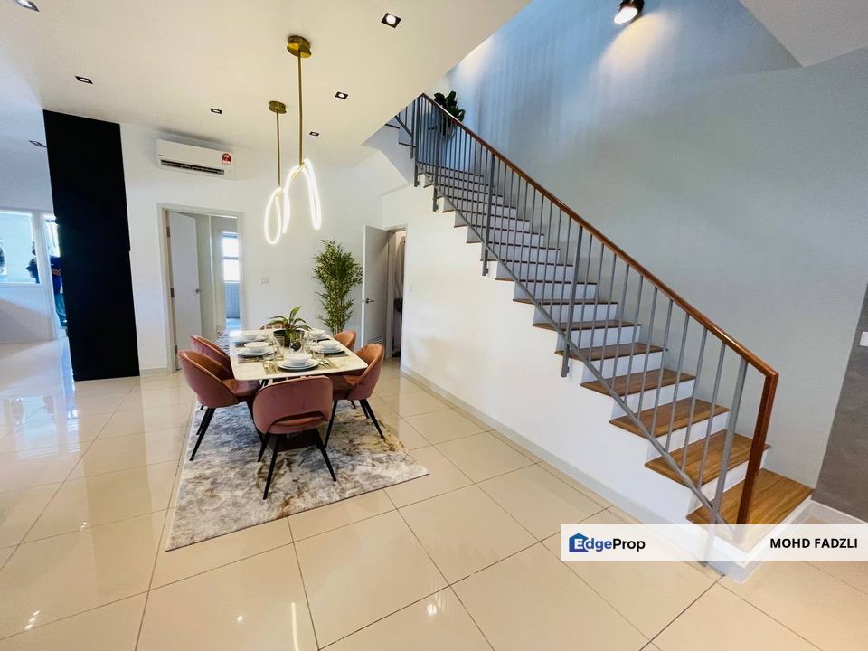 Taman Cahaya Alam Seksyen U12 Superlink House, Selangor, Shah Alam