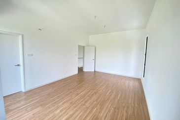 Lily End Lot Cahaya Alam U12 Shah Alam