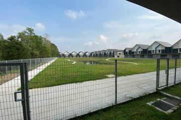 Lily End Lot Cahaya Alam U12 Shah Alam