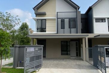 Lily End Lot Cahaya Alam U12 Shah Alam