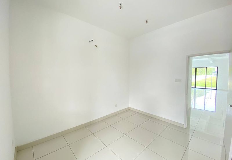 Lily End Lot Cahaya Alam U12 Shah Alam