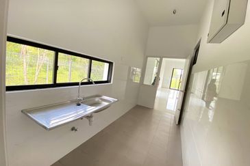 Lily End Lot Cahaya Alam U12 Shah Alam