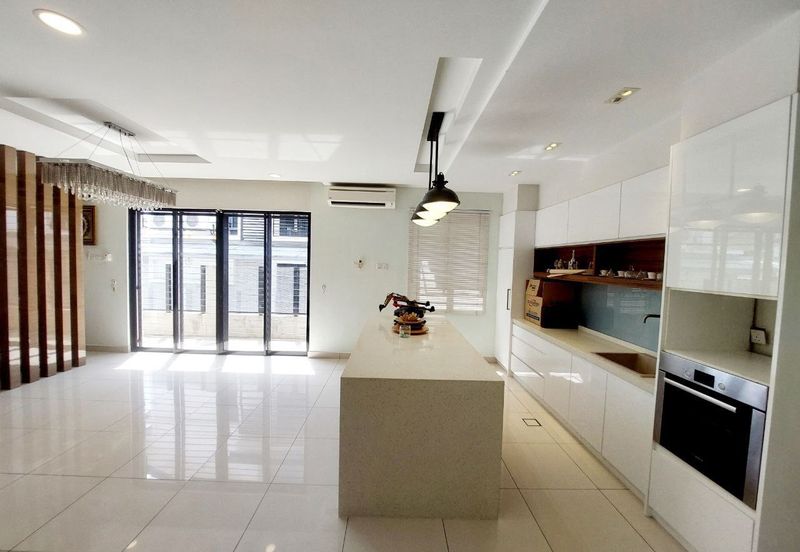 Saffron Hills @ Denai Alam