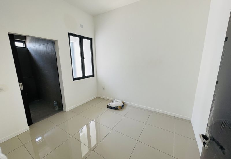 Nadira 3 @ Bukit Raja