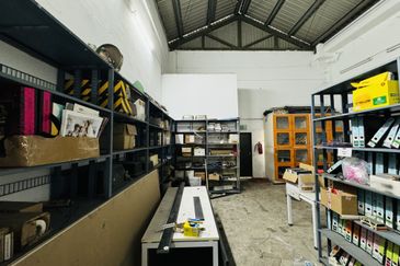 Pulau Indah Industrial Area