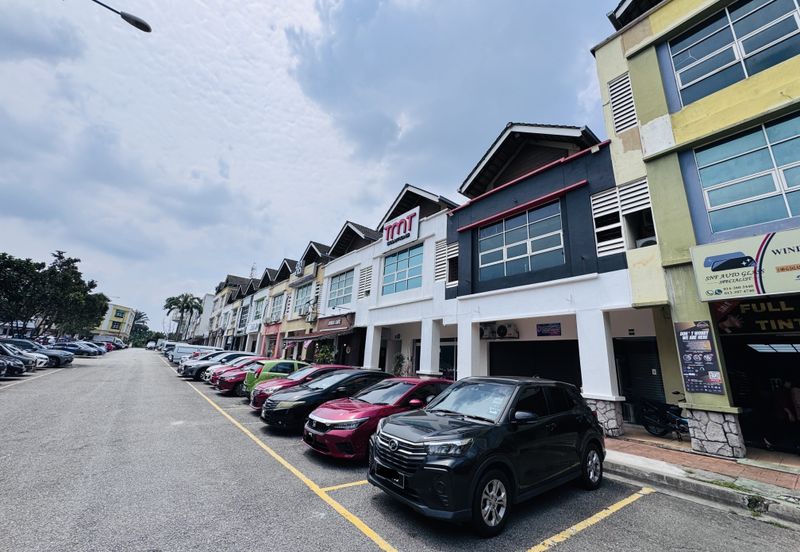 2 Storry Shop Lot Kota Damansara