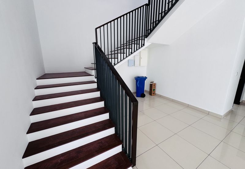 Elmina Green The Eighth @ City of Elmina