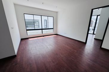 Elmina Green The Eighth @ City of Elmina