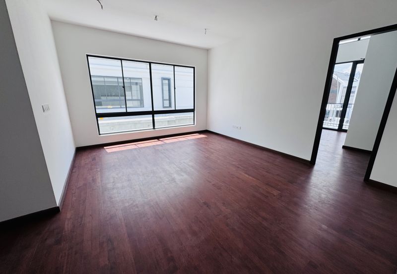 Elmina Green The Eighth @ City of Elmina