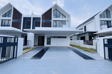 Elmina Green The Eighth @ City of Elmina