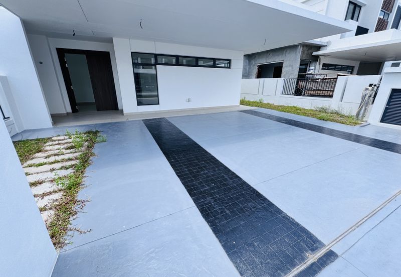 Elmina Green The Eighth @ City of Elmina