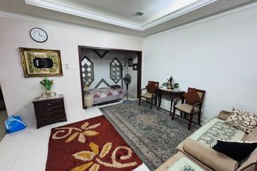 Opulenia @ Denai Alam