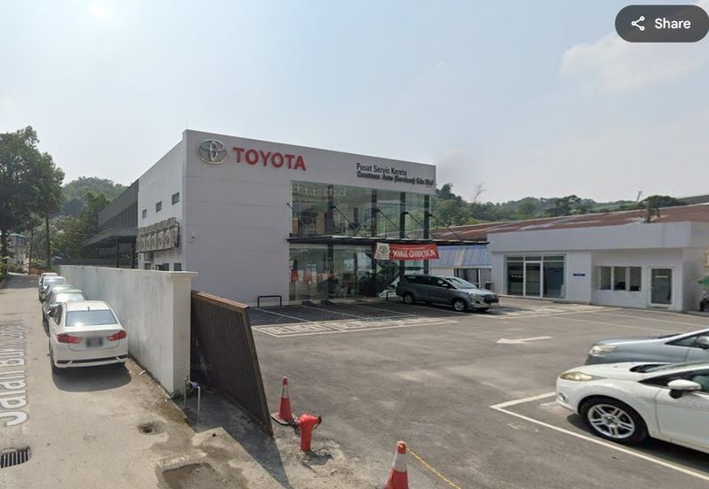 Next to Toyota Showroom Kampung Sungai Penchala
