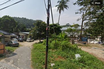 Next to Toyota Showroom Kampung Sungai Penchala