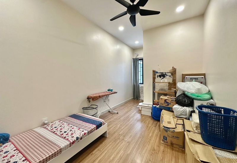 Elmina Green Three @ City of Elmina