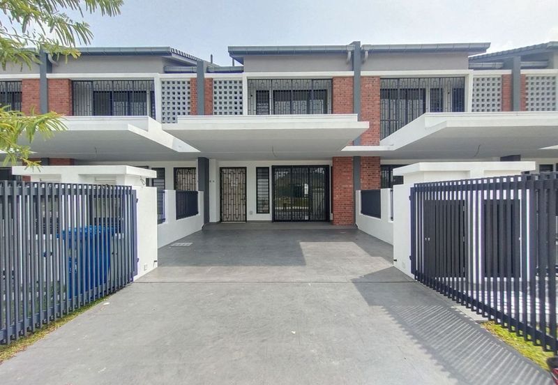 Elmina Green Three @ City of Elmina