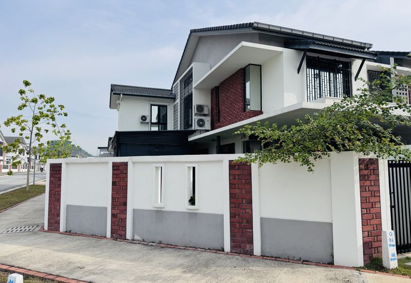 Elmina Green Three @ City of Elmina