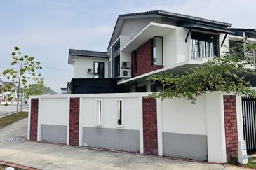 Elmina Green Three @ City of Elmina