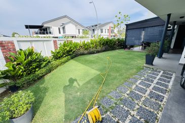 Elmina Green Three @ City of Elmina