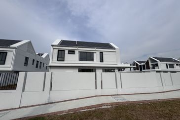 Elmina Green The Eighth @ City of Elmina