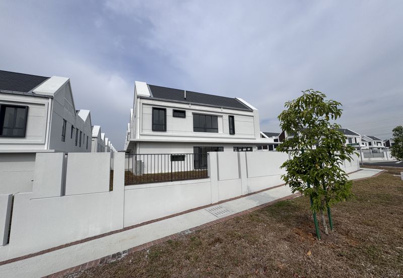 Elmina Green The Eighth @ City of Elmina