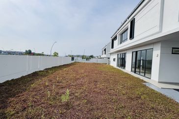 Elmina Green The Eighth @ City of Elmina