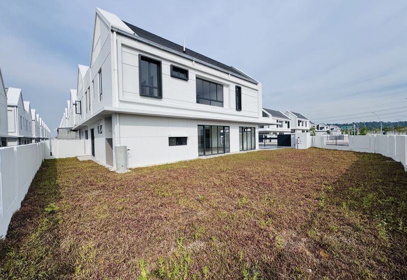 Elmina Green The Eighth @ City of Elmina