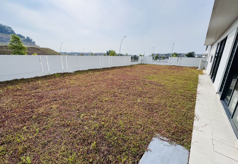 Elmina Green The Eighth @ City of Elmina