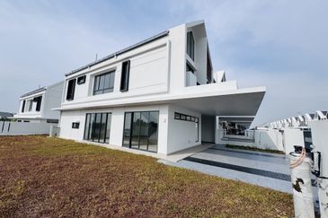 Elmina Green The Eighth @ City of Elmina