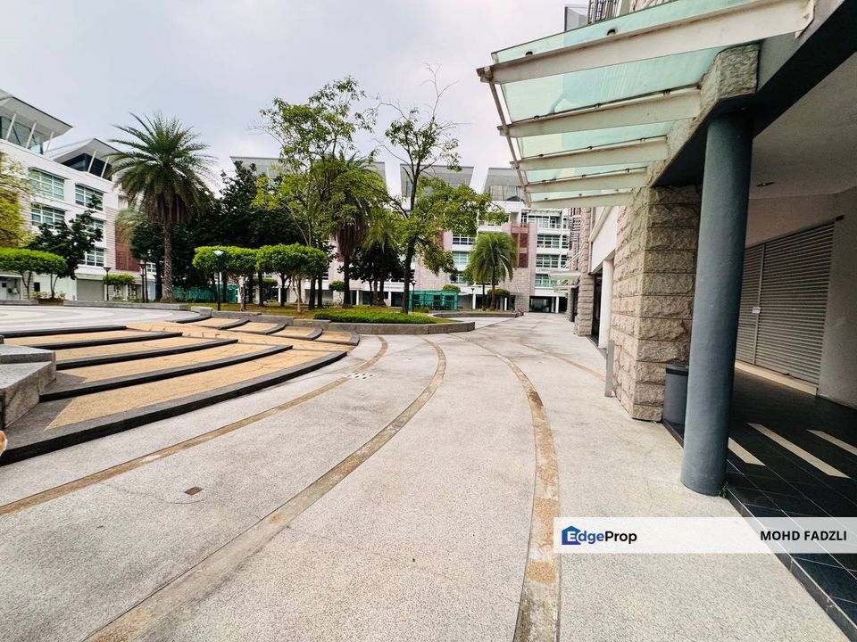 Laman Seri Seksyen 13 Shah Alam 5 Storey End Lot Building, Selangor, Shah Alam