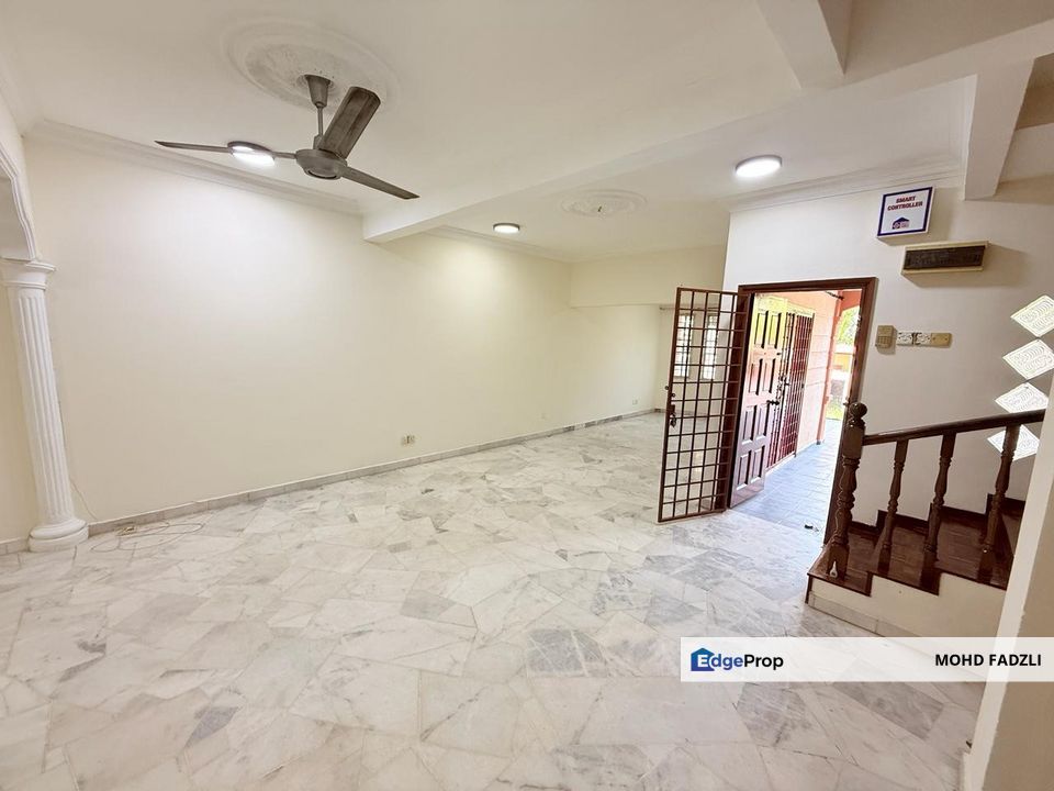 Seksyen 13 Shah Alam Double Storey Facing Open For Sale, Selangor, Shah Alam