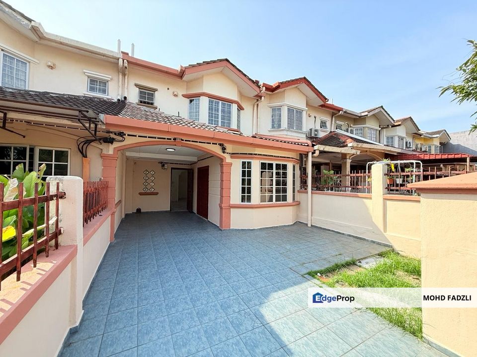 Seksyen 13 Shah Alam Double Storey Facing Open For Sale, Selangor, Shah Alam