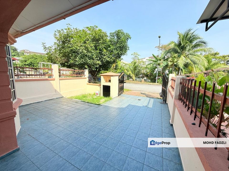 Seksyen 13 Shah Alam Double Storey Facing Open For Sale, Selangor, Shah Alam