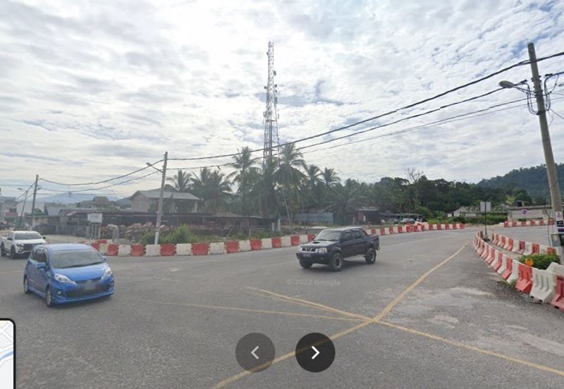 1.7 Ekar Batu 14 Hulu Langat. Selangor. Berhampiran Jalan Utama
