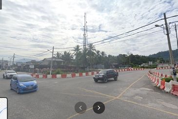 1.7 Ekar Batu 14 Hulu Langat. Selangor. Berhampiran Jalan Utama
