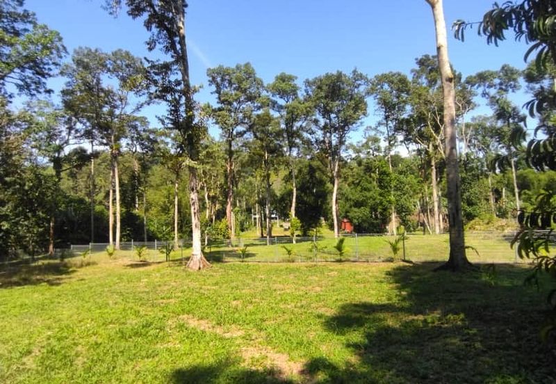 2 Ekar Tanah Dusun Buahan Batu Penunggul Jln Genting Batang Kali