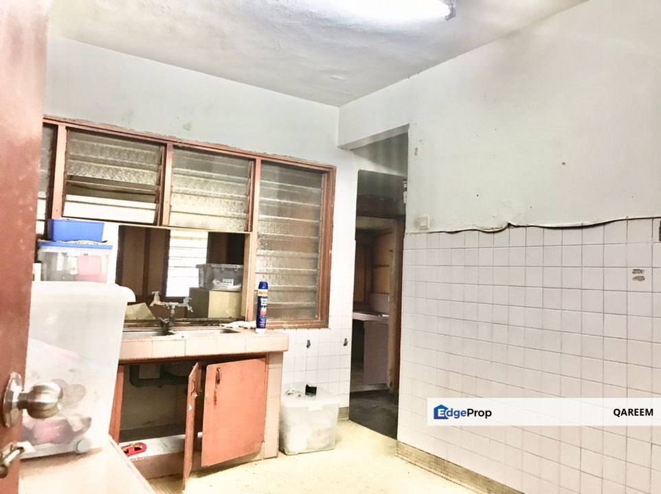2 STOREY SS8 KELANA JAYA PETALING JAYA SELANGOR, Selangor, Petaling Jaya