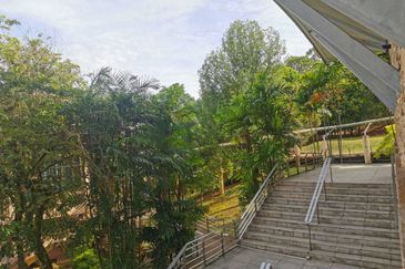 Shaftsbury Putrajaya Mall